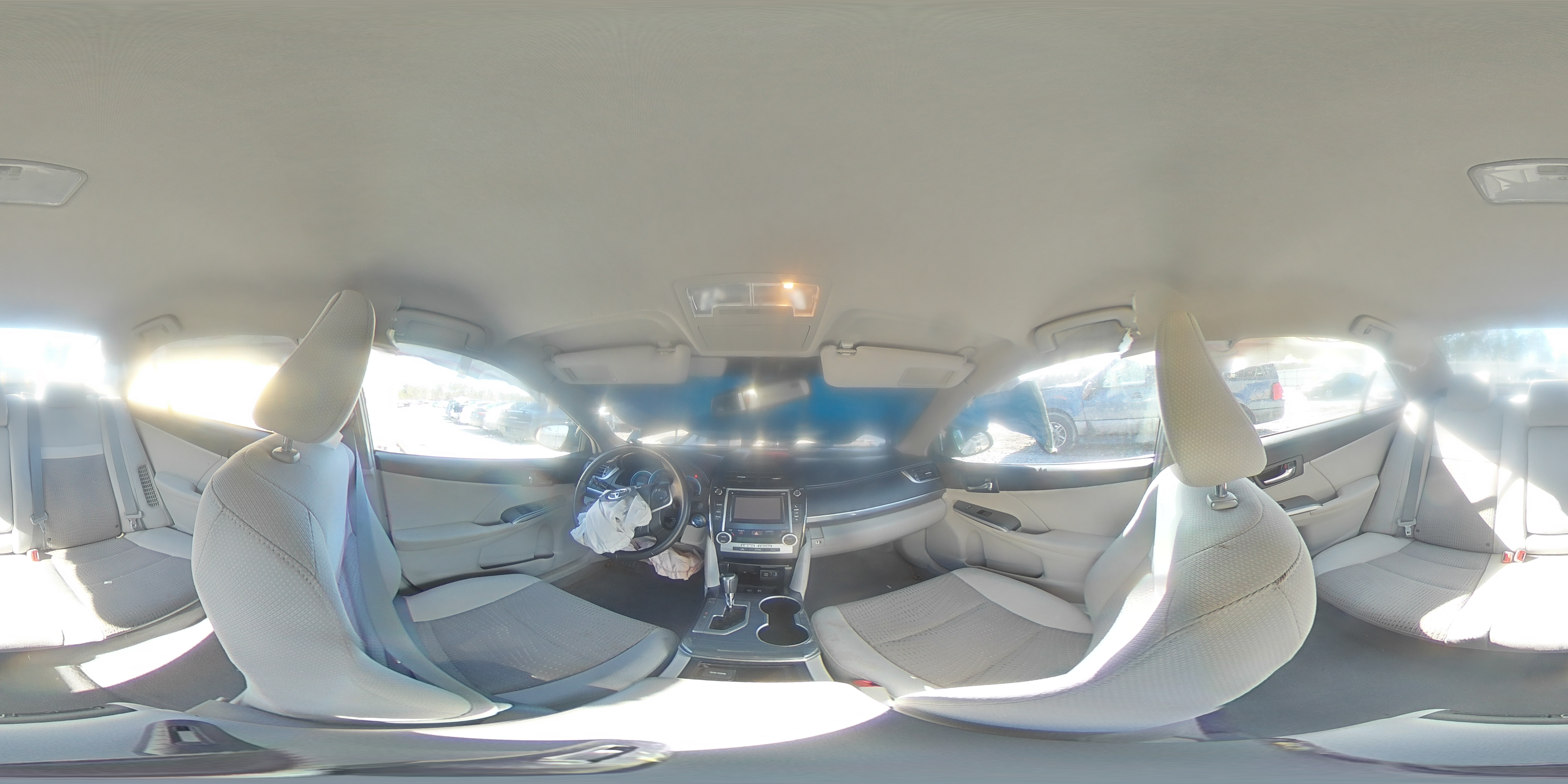 2012 Toyota Camry - Image 14