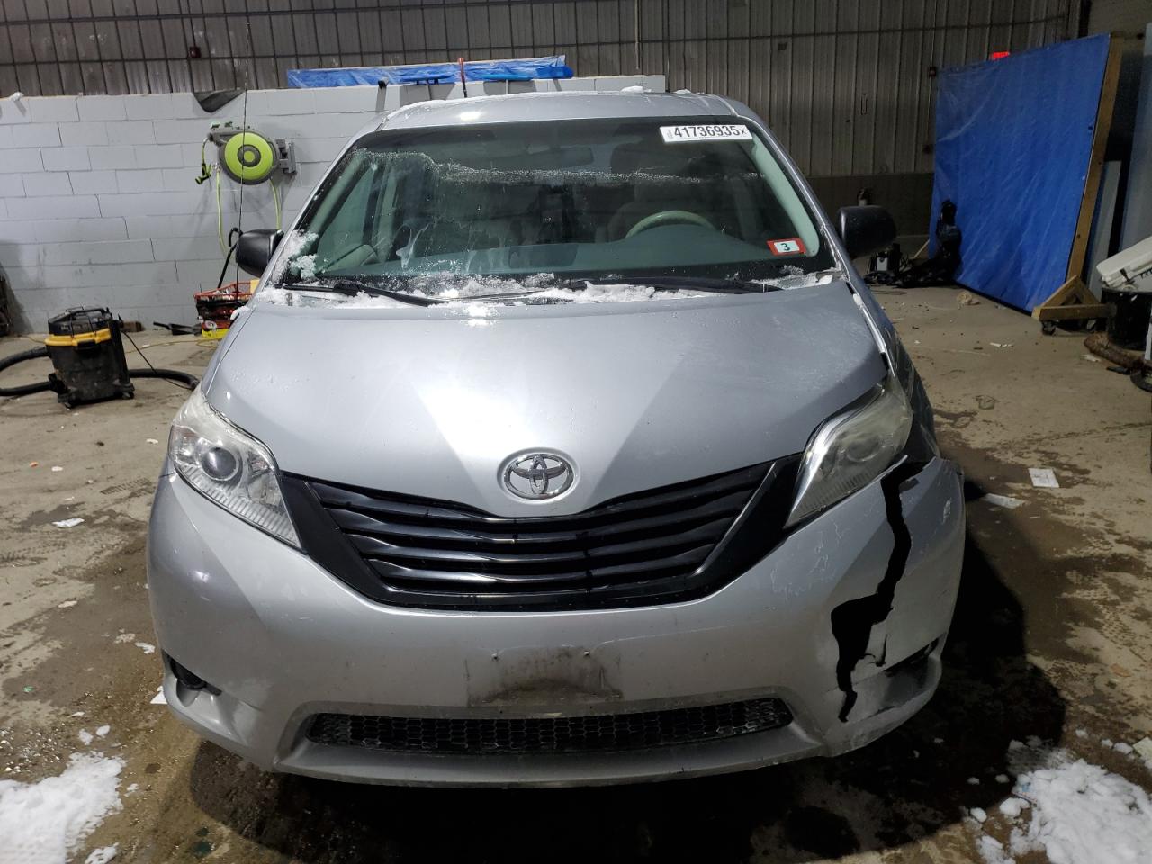 2014 Toyota Sienna - Image 5