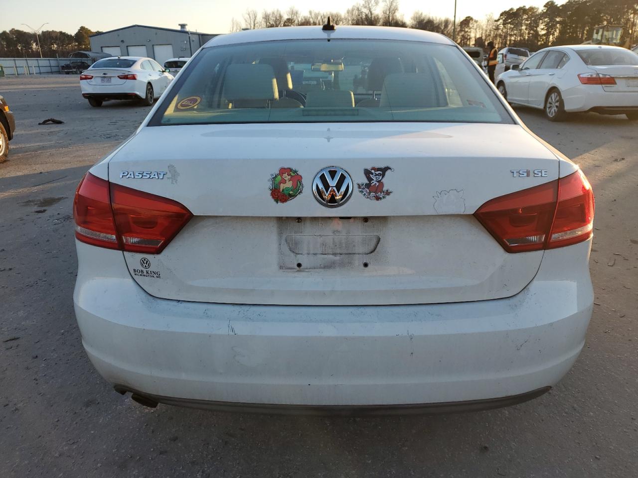 2014 Volkswagen Passat - Image 6