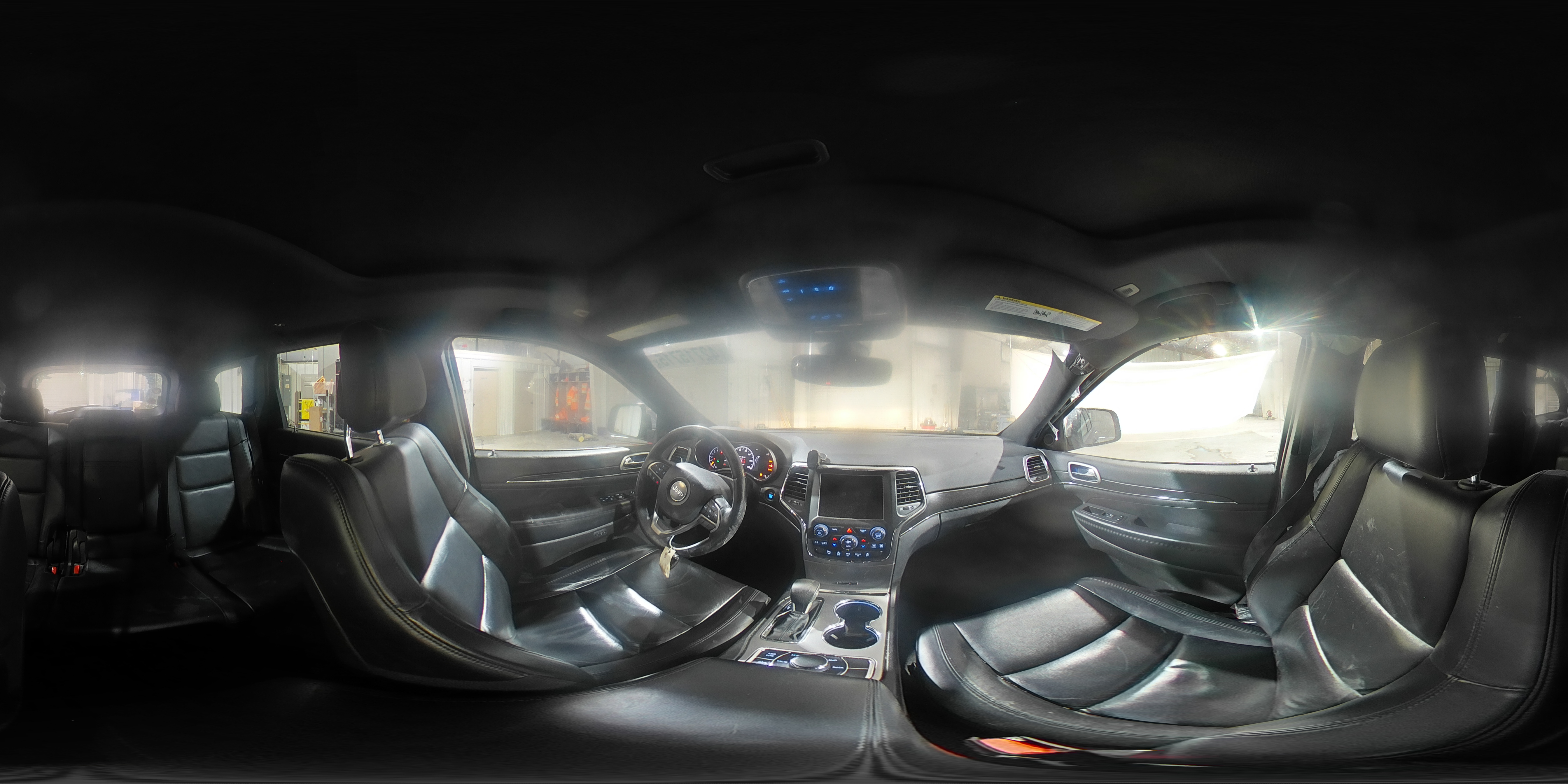 2018 Jeep Grand Cherokee - Image 15