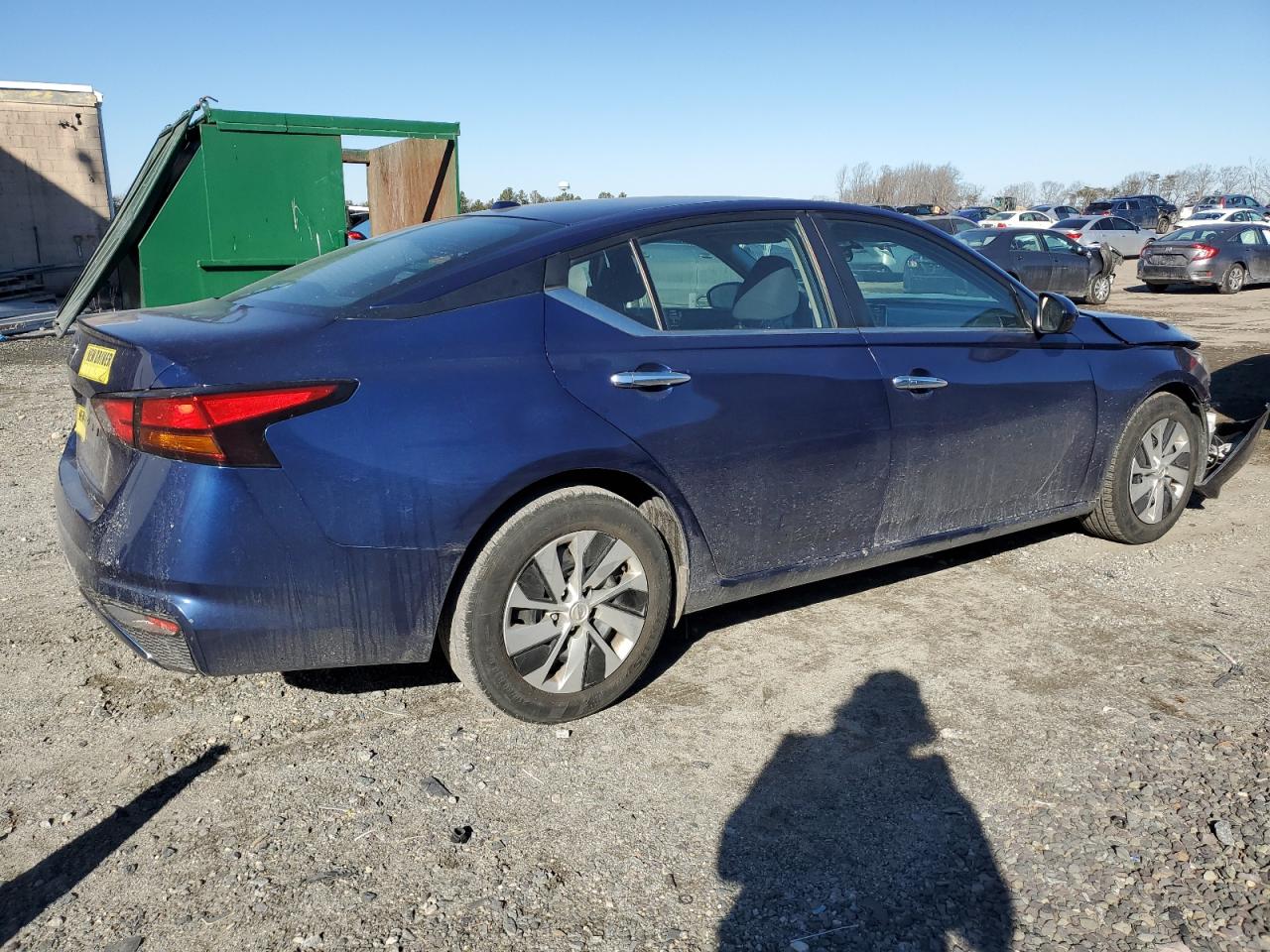 2020 Nissan Altima - Image 3