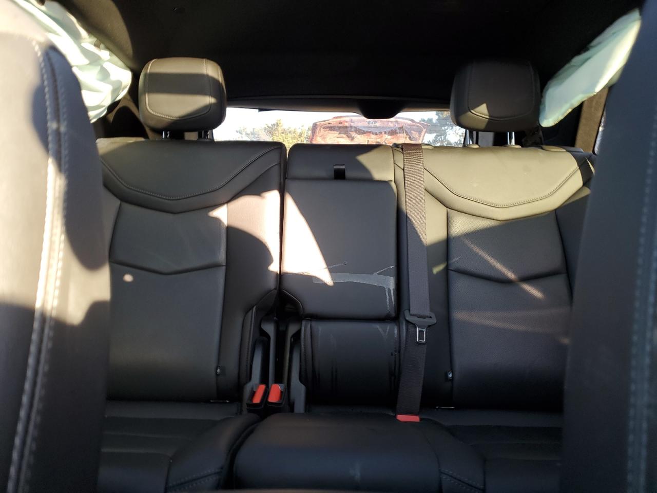 2021 Cadillac XT5 - Image 10