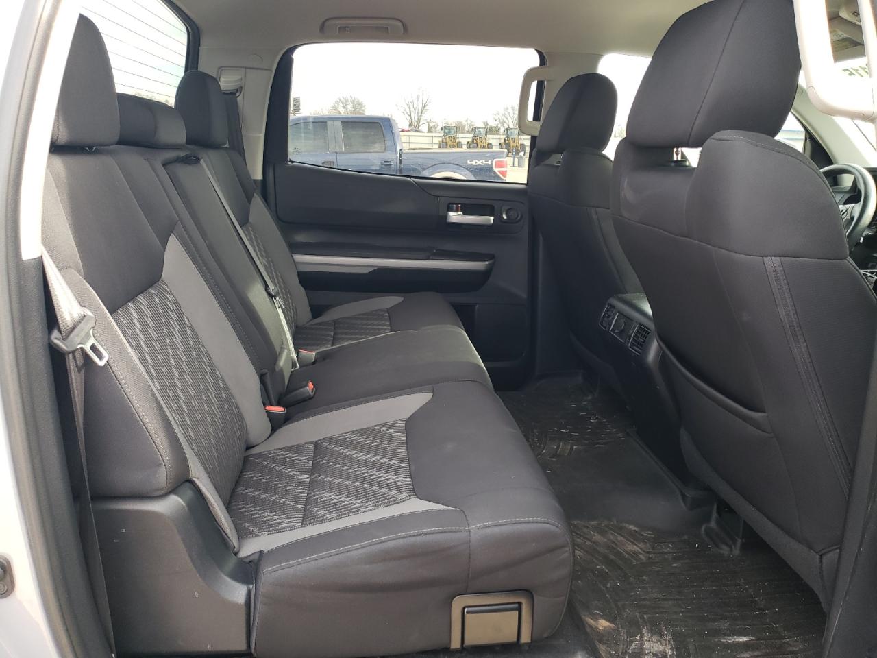 2019 Toyota Tundra - Image 10