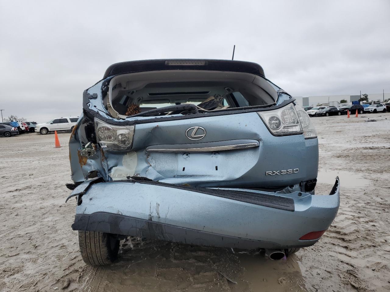 2005 Lexus RX - Image 6