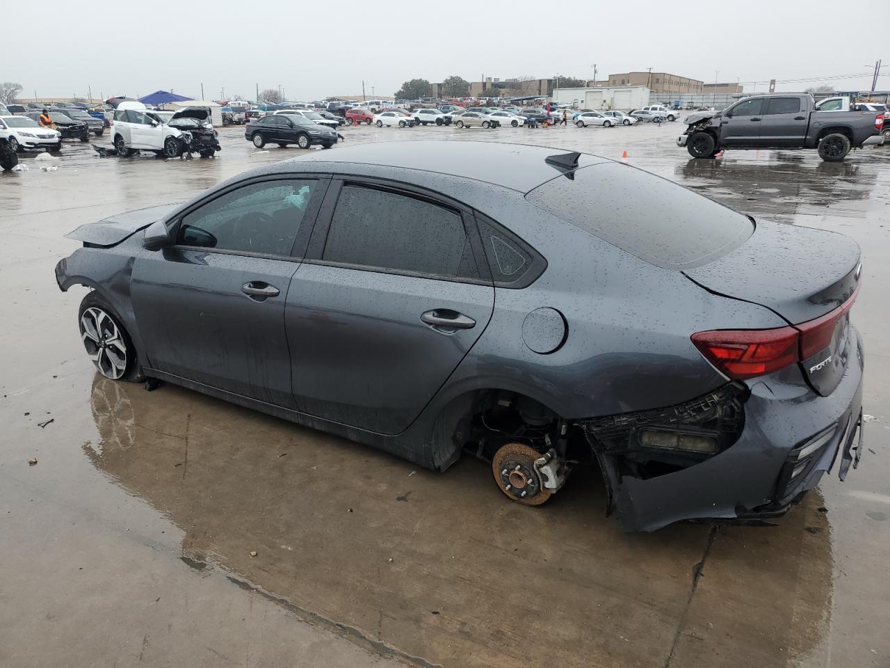 2021 Kia Forte - Image 2
