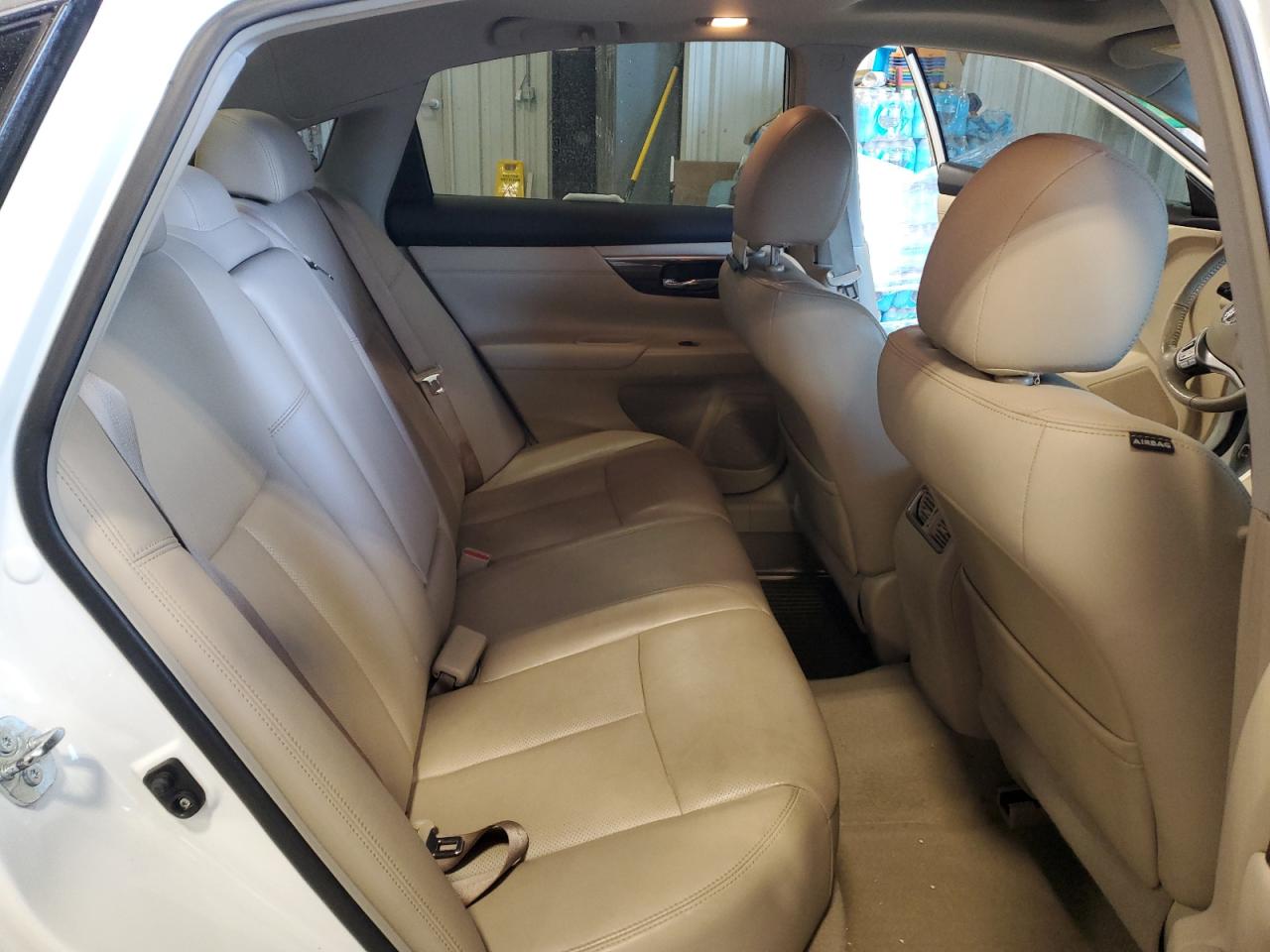 2013 Nissan Altima - Image 10