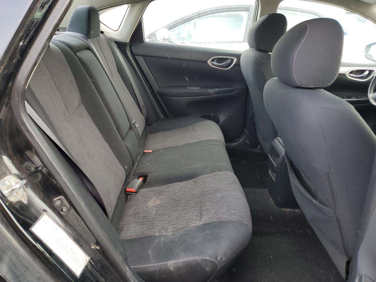 2015 Nissan Sentra - Image 10