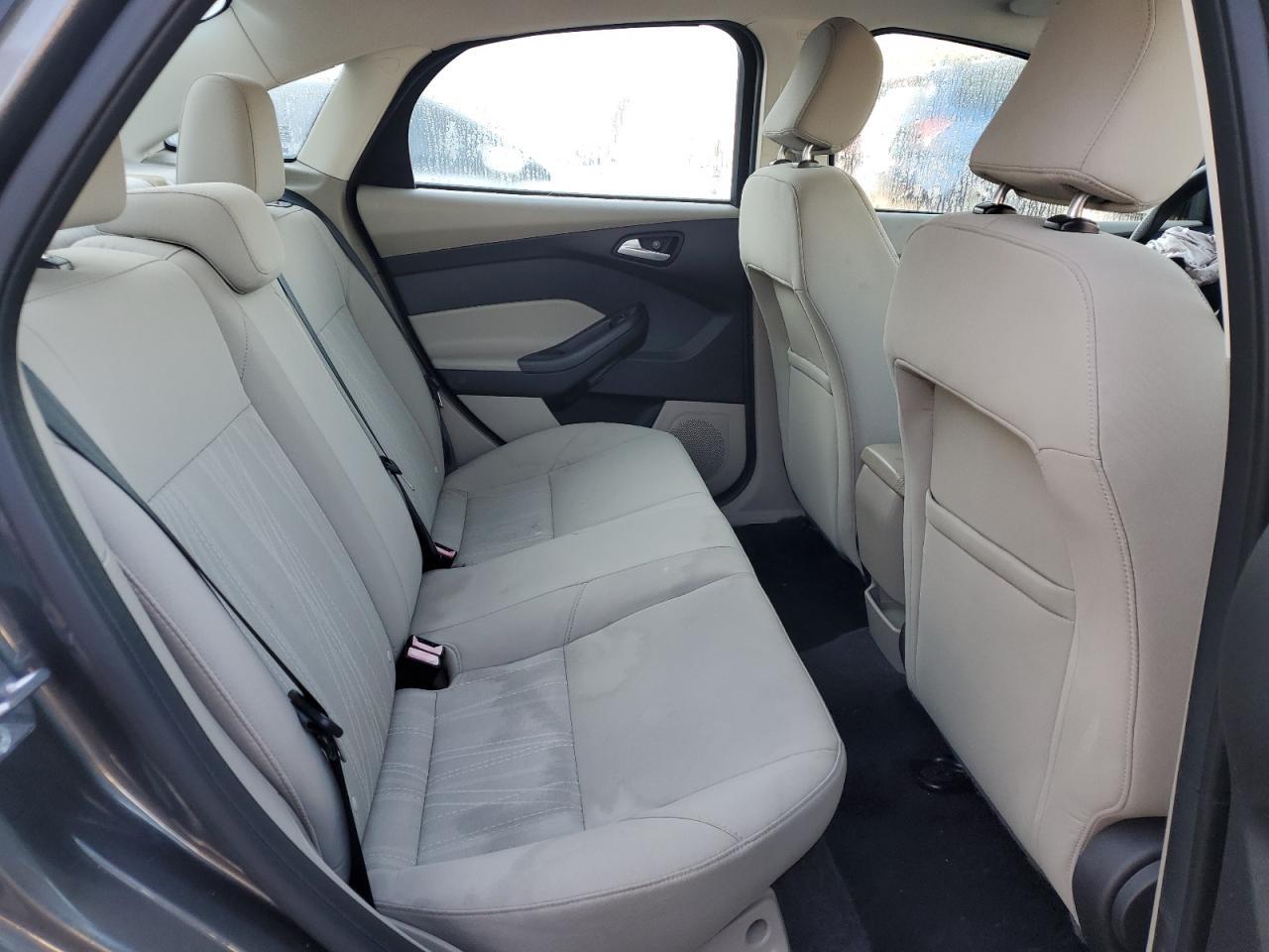 2015 Ford Focus - Image 11