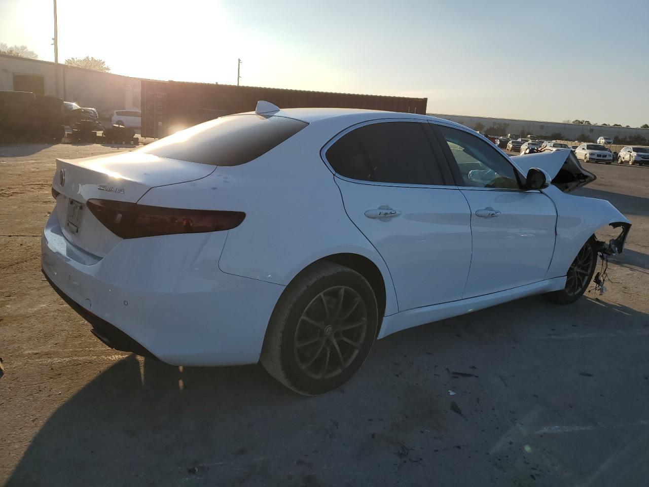 2018 Alfa Romeo Giulia - Image 3