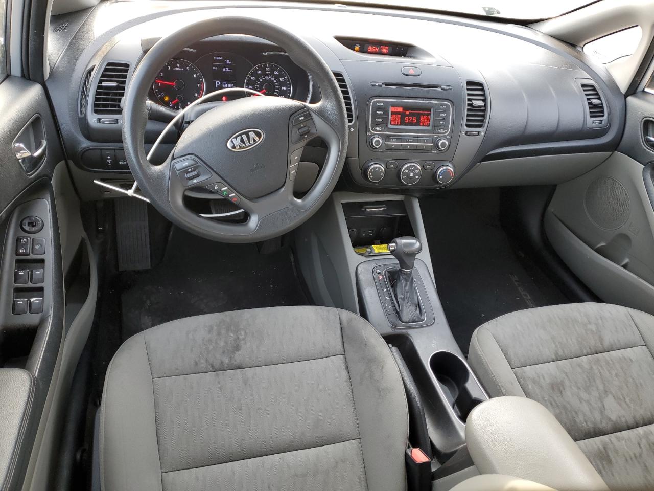 2015 Kia Forte - Image 8
