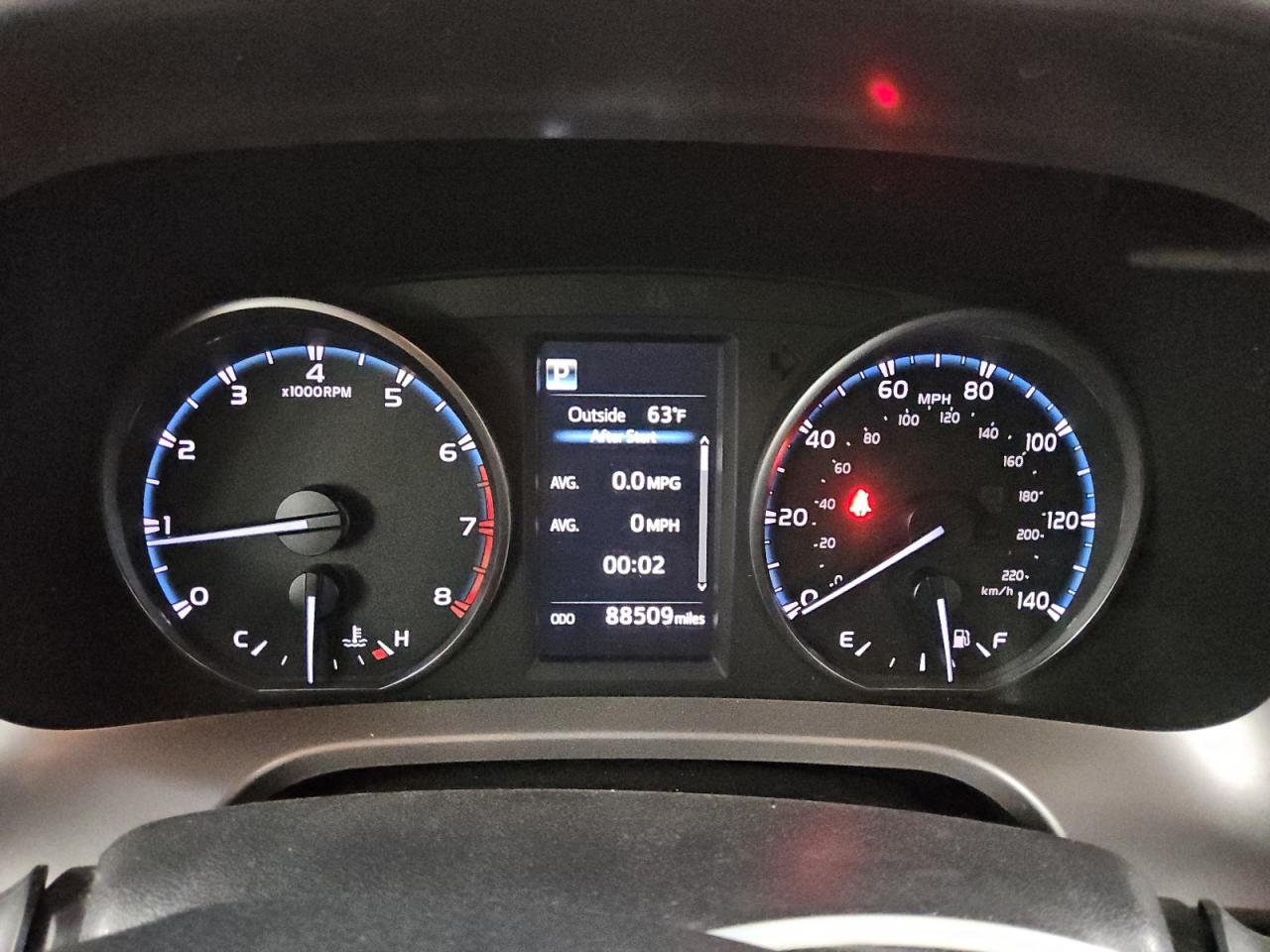 2018 Toyota RAV 4 - Image 9