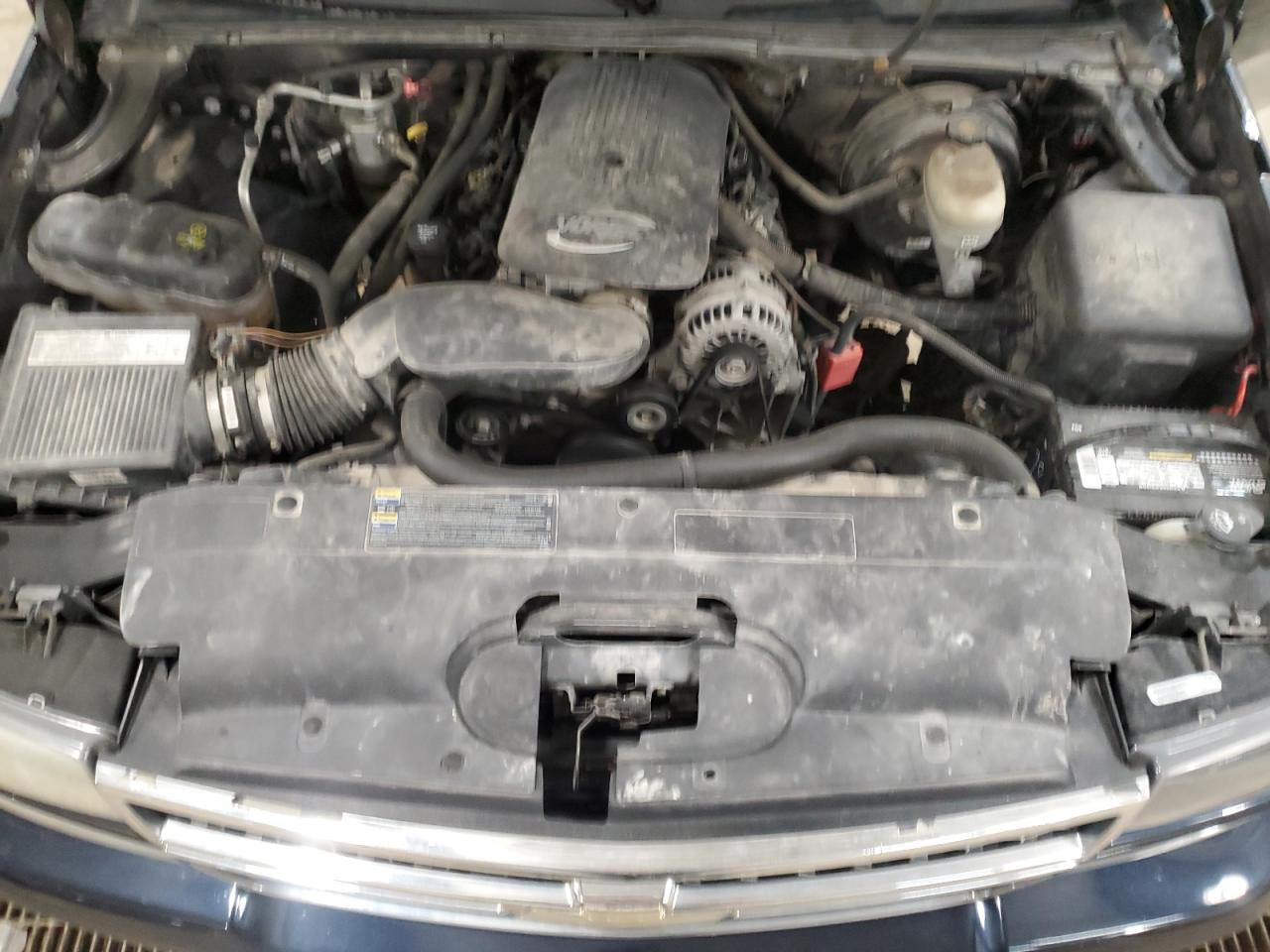 2006 Chevrolet Silverado - Image 11