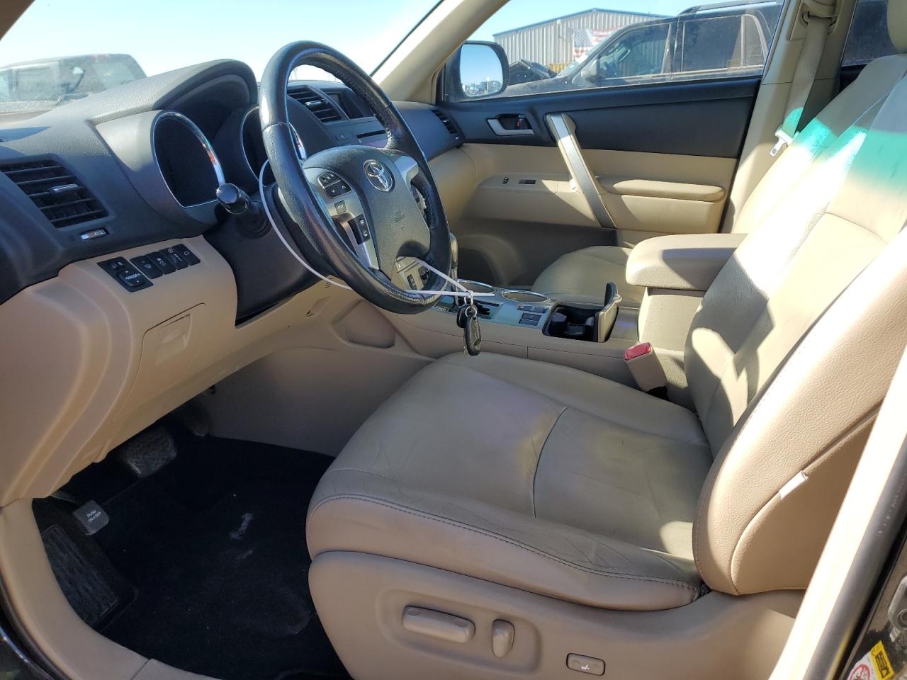 2011 Toyota Highlander - Image 7