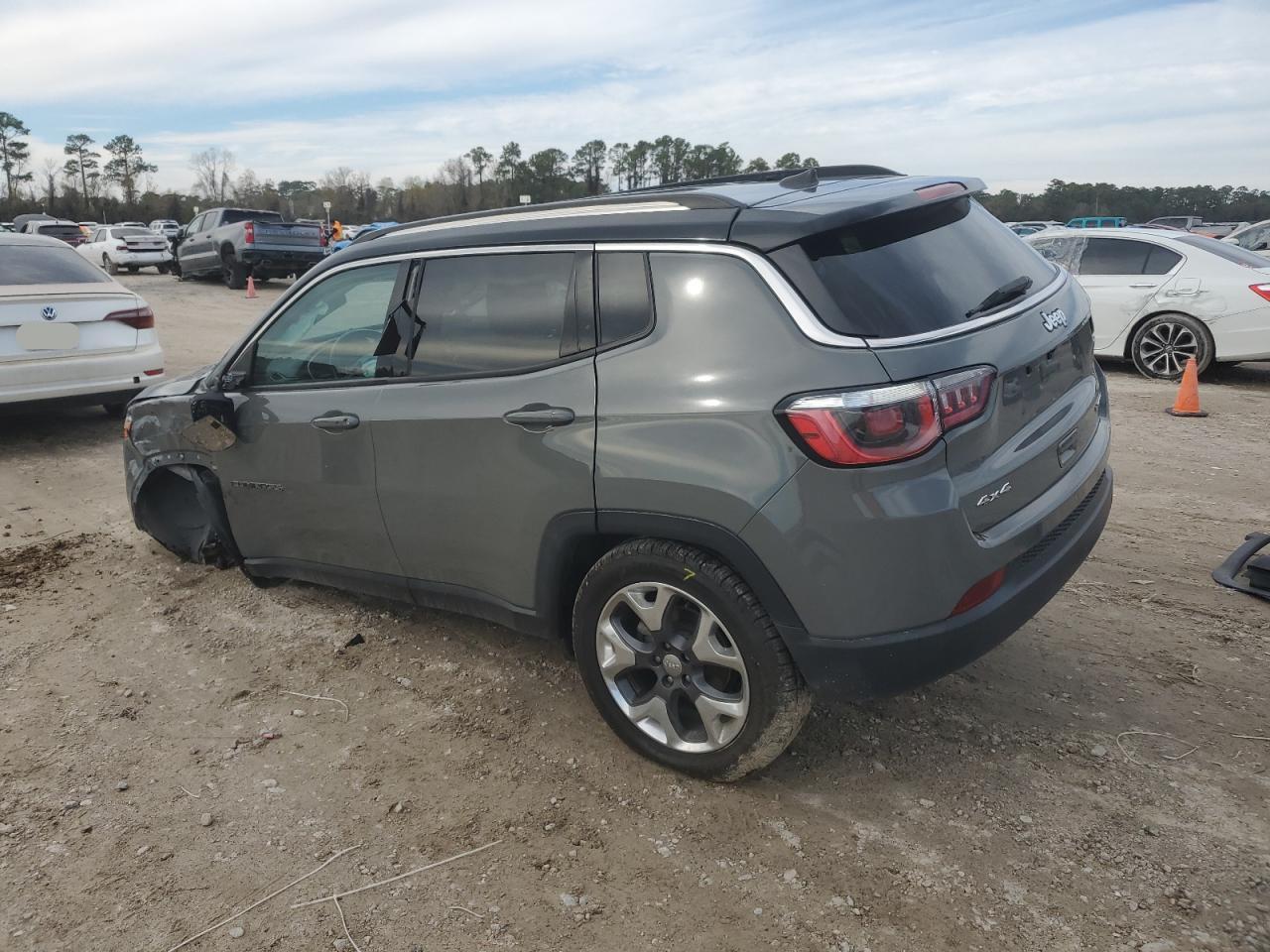 2019 Jeep Compass - Image 2