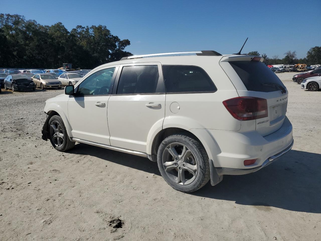 2017 Dodge Journey - Image 2