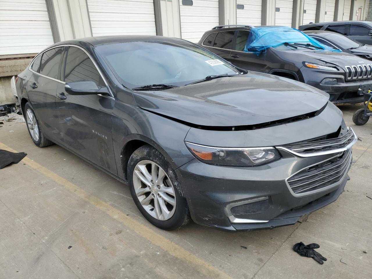 2017 Chevrolet Malibu - Image 4
