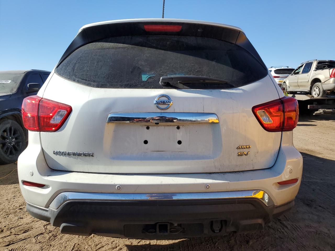 2017 Nissan Pathfinder - Image 6