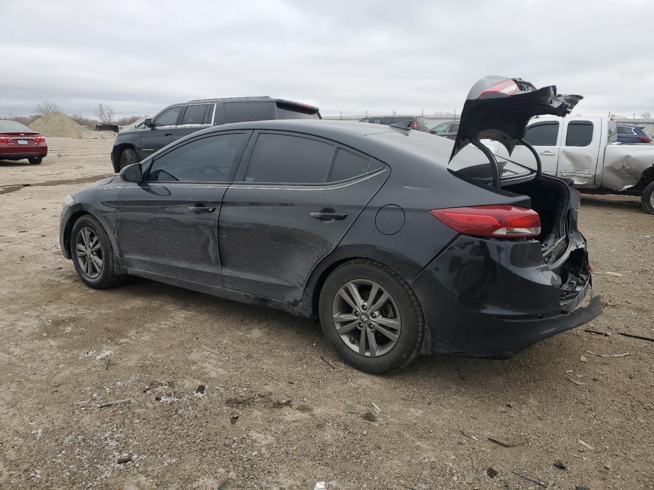 2018 Hyundai Elantra - Image 2