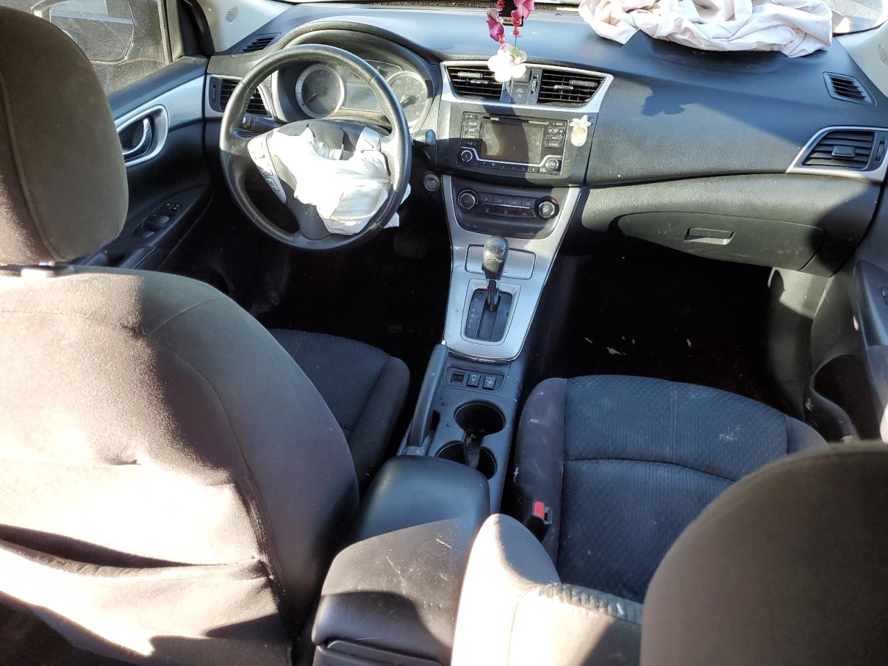 2015 Nissan Sentra - Image 8
