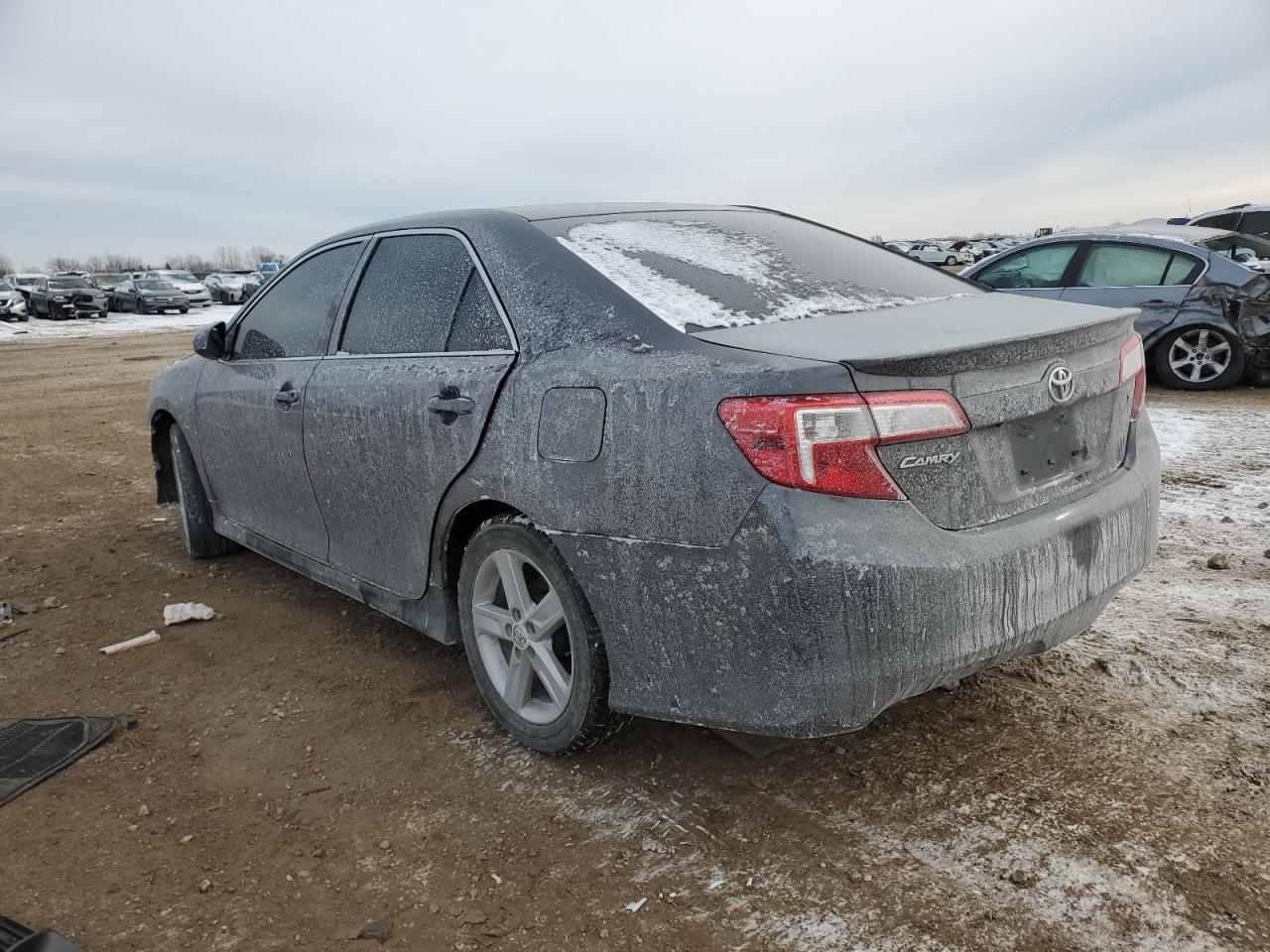 2014 Toyota Camry - Image 2