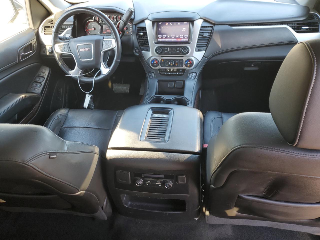 2016 GMC Yukon - Image 8