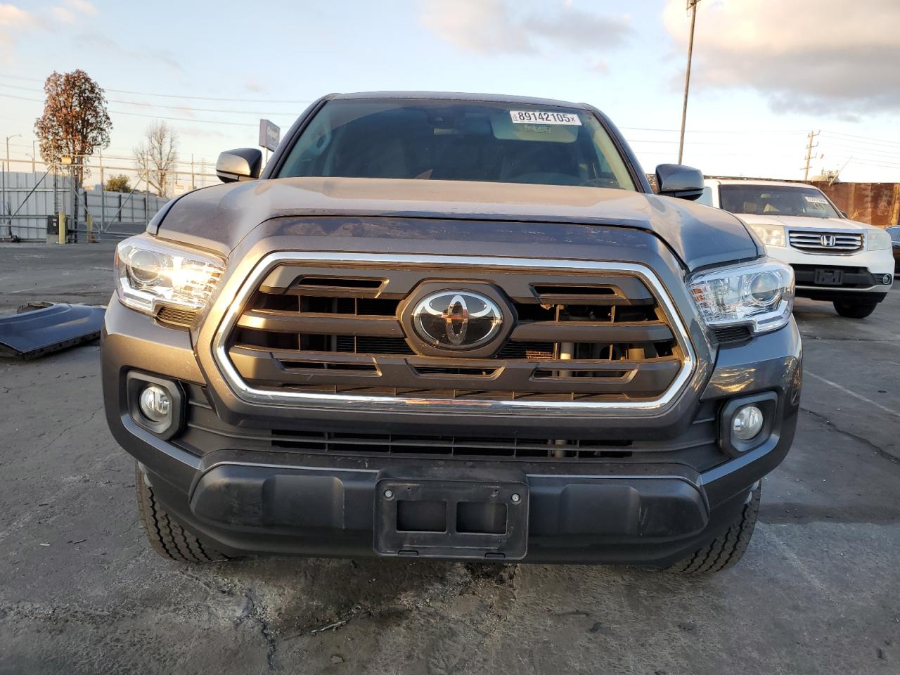 VIN 5TFAX5GN3JX114422 2018 TOYOTA TACOMA no.5