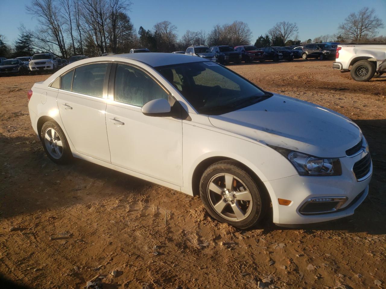 VIN 1G1PE5SB9G7102399 2016 CHEVROLET CRUZE no.4