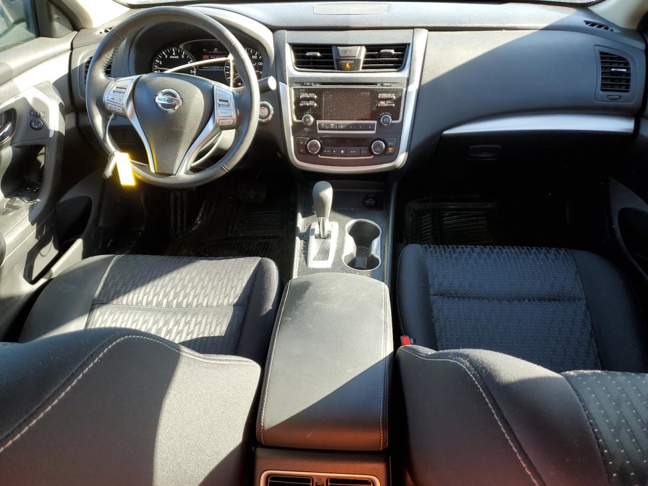2016 Nissan Altima - Image 8