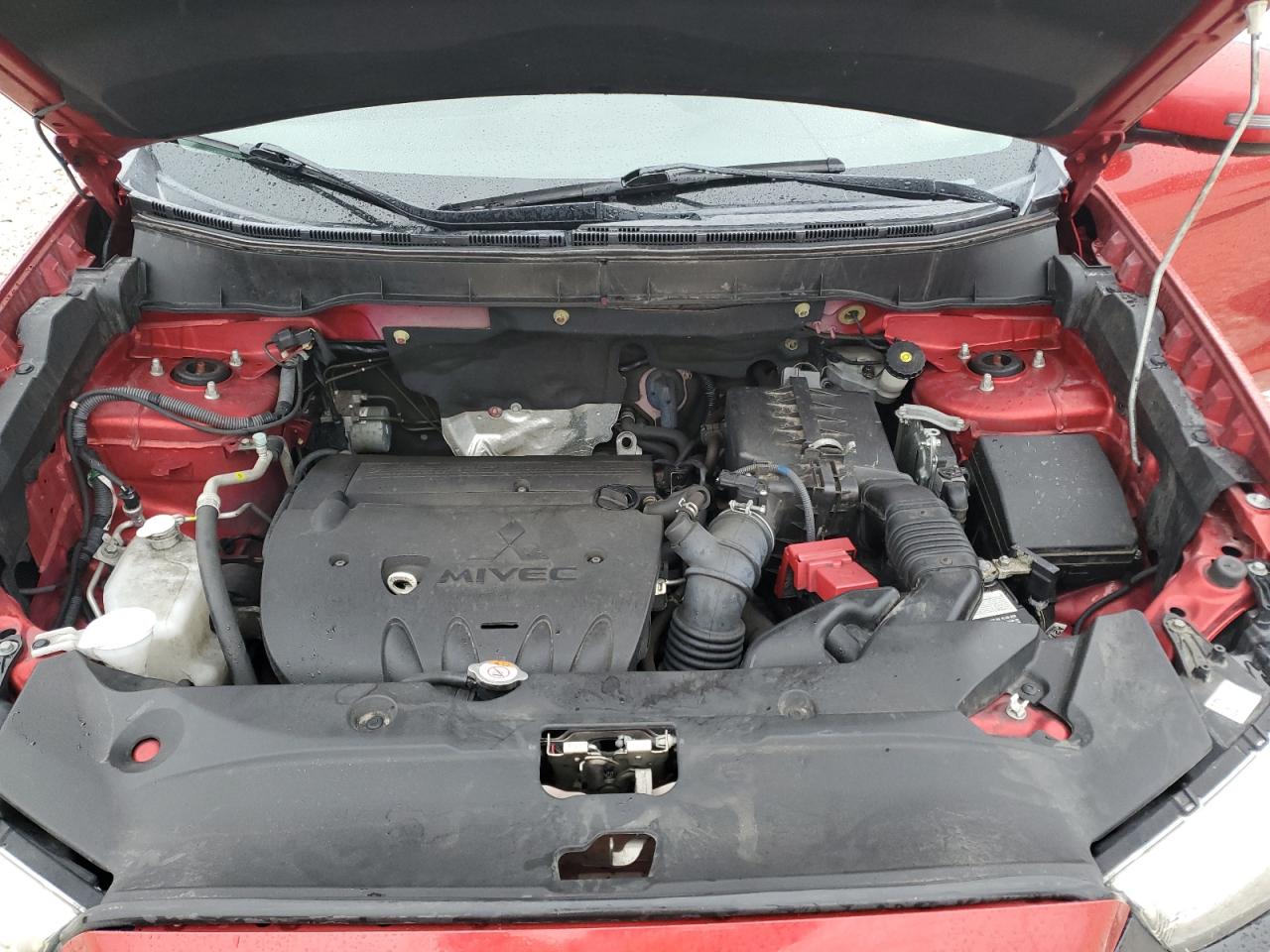 2019 Mitsubishi Outlander - Image 14