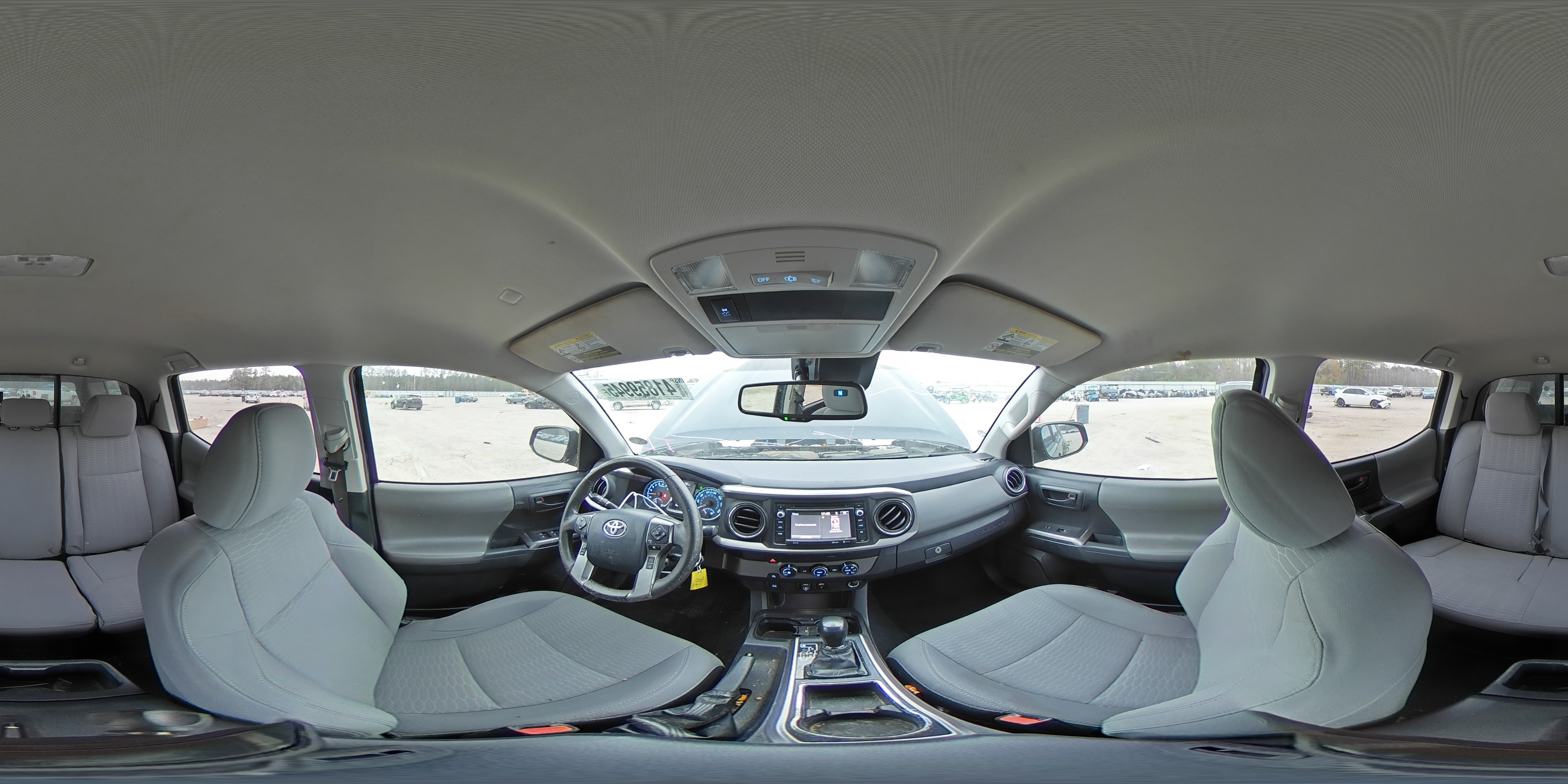 2019 Toyota Tacoma - Image 13