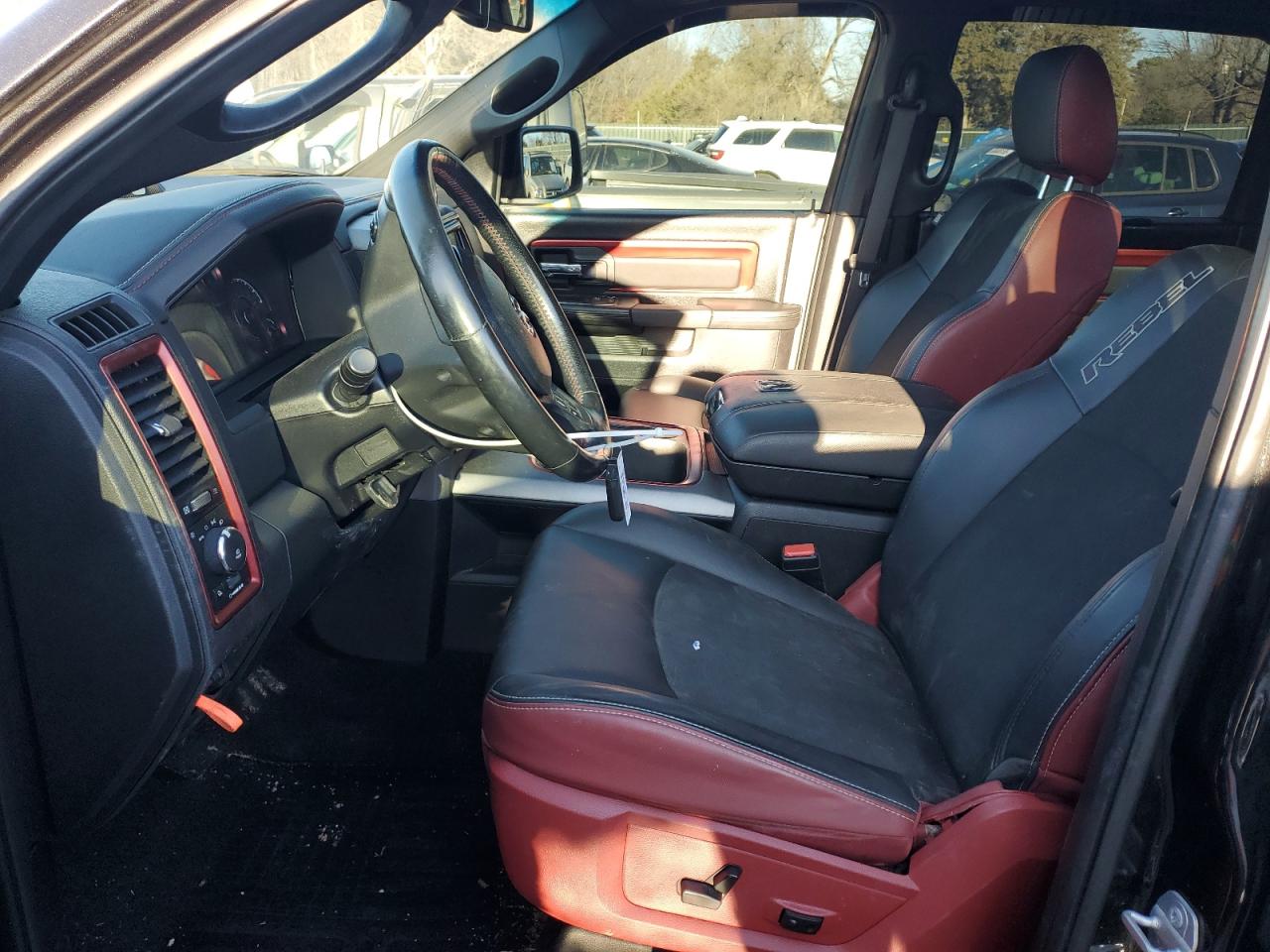 2016 RAM 1500 - Image 7