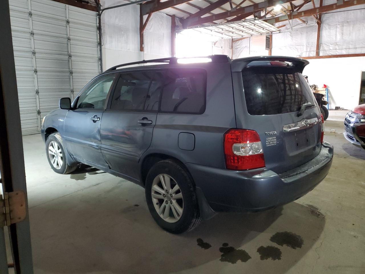 2006 Toyota Highlander - Image 2