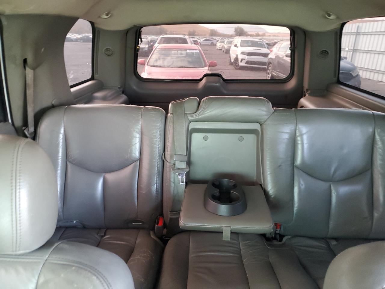 2003 GMC Yukon - Image 10