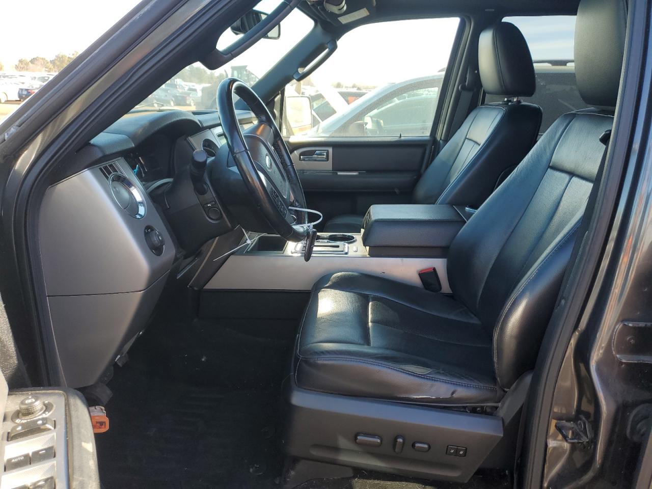 2017 Ford Expedition - Image 7