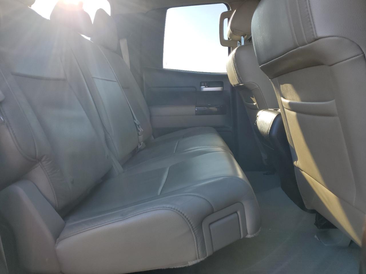 2007 Toyota Tundra - Image 10