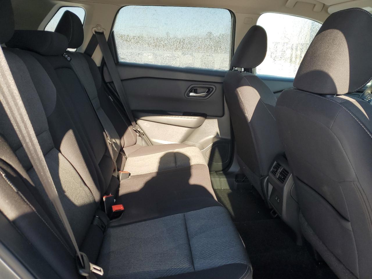 2024 Nissan Rogue - Image 11