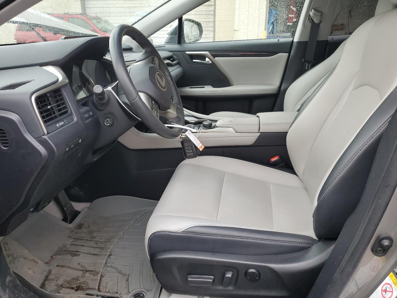 2019 Lexus RX - Image 7