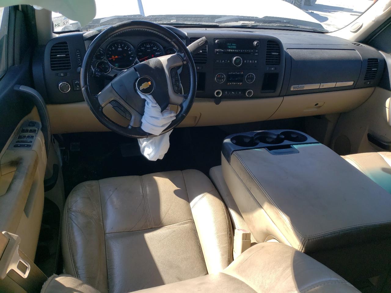2011 Chevrolet Silverado - Image 8