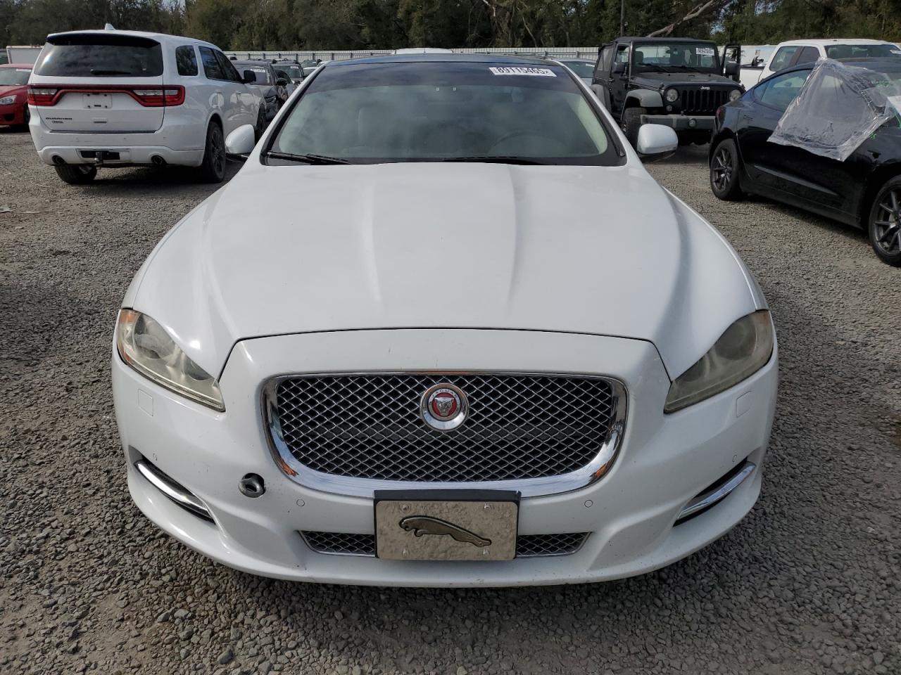 2011 Jaguar XJ - Image 5