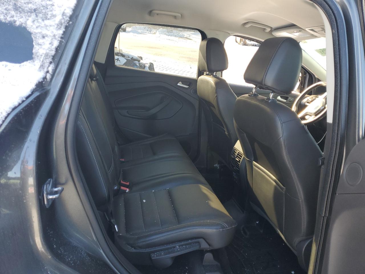 2015 Ford Escape - Image 10