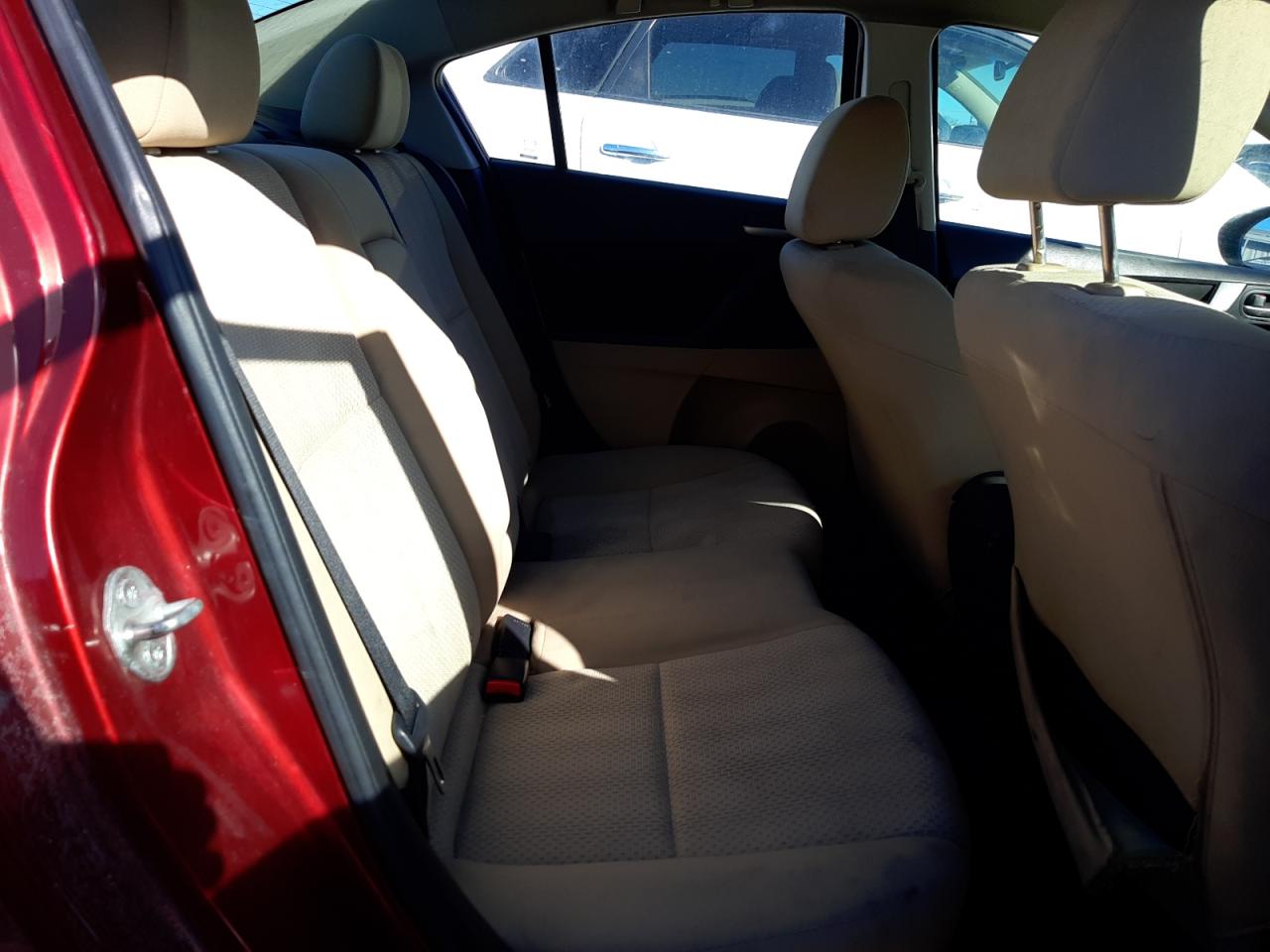 2010 Mazda 3 - Image 10