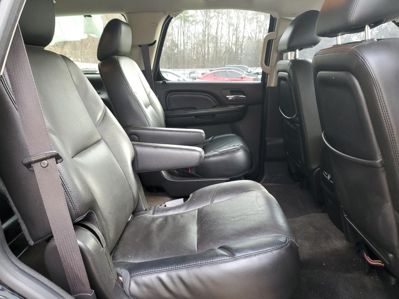 2012 GMC Yukon - Image 11