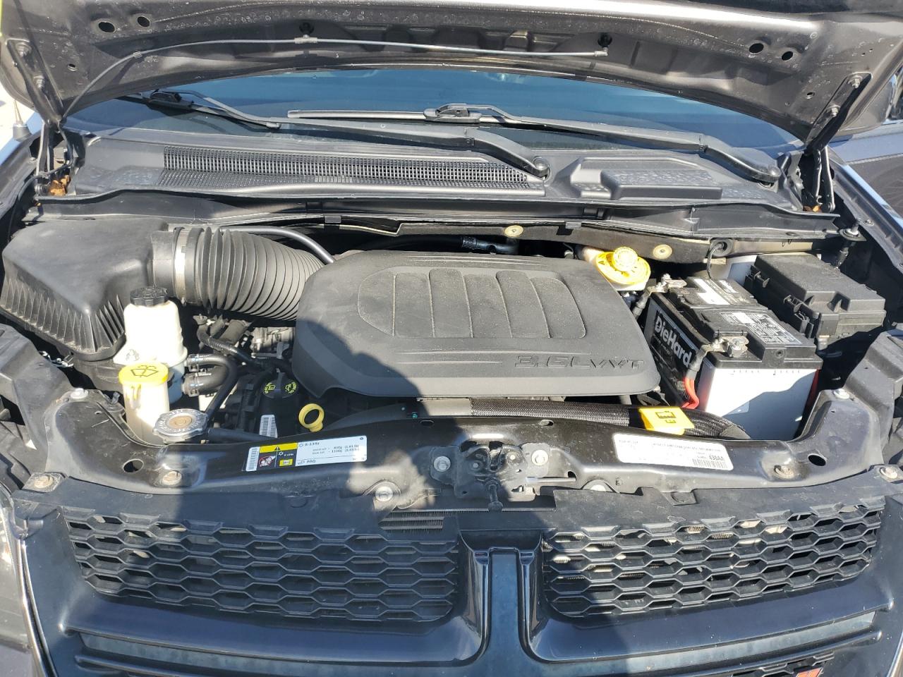 2019 Dodge Caravan - Image 11