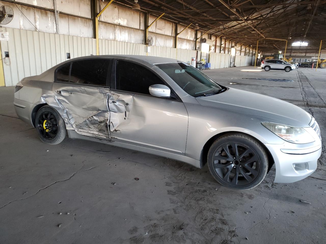 2011 Hyundai Genesis - Image 4