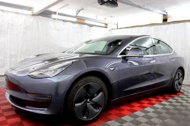  TESLA MODEL 3 2020 Сірий