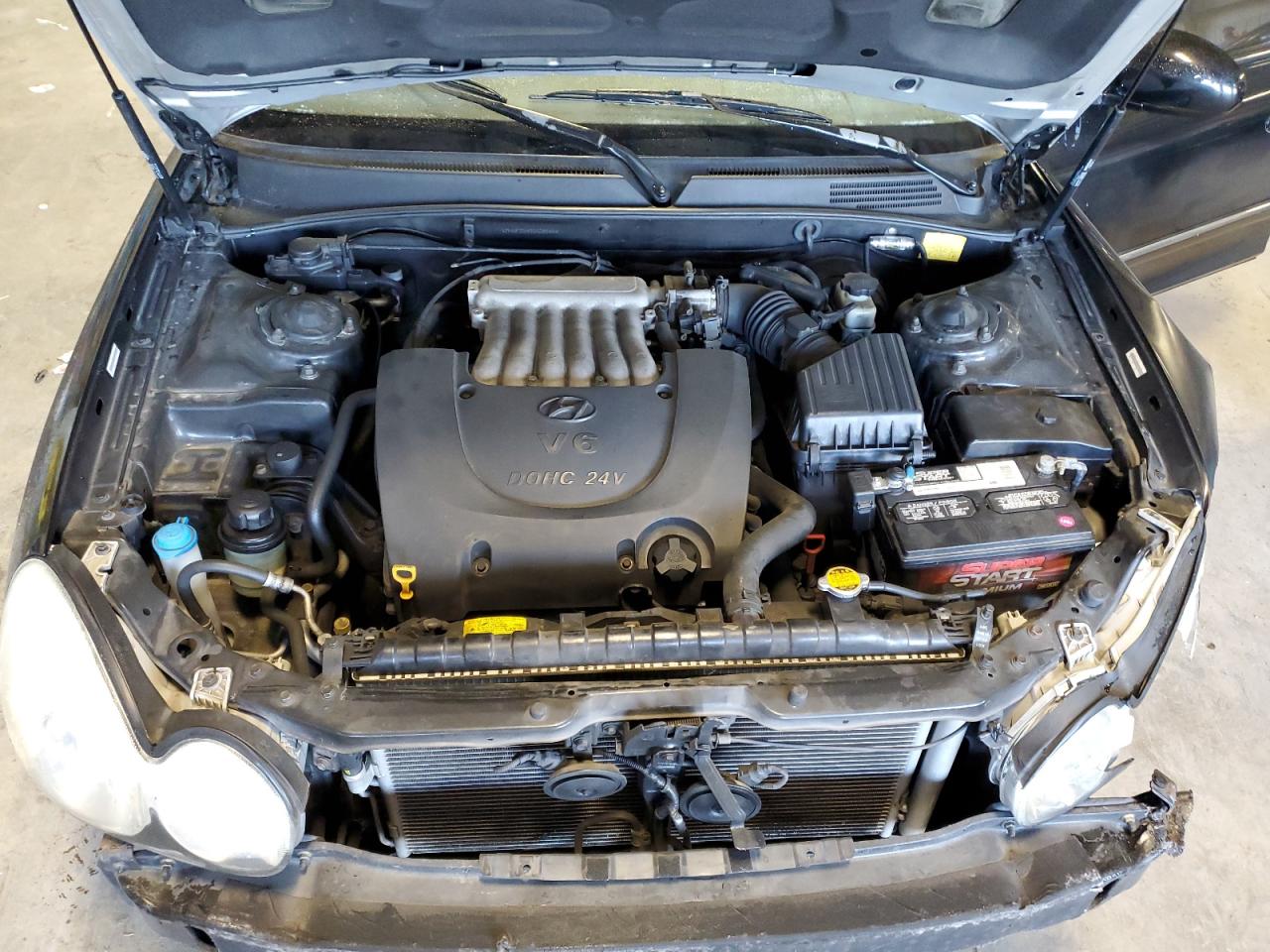 2005 Hyundai Sonata - Image 11