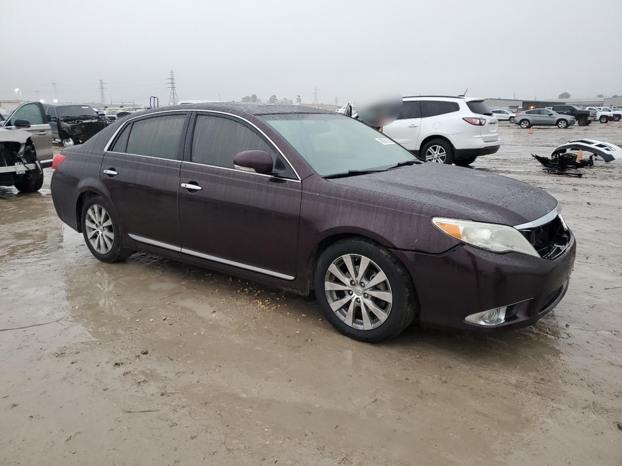 2011 Toyota Avalon - Image 4
