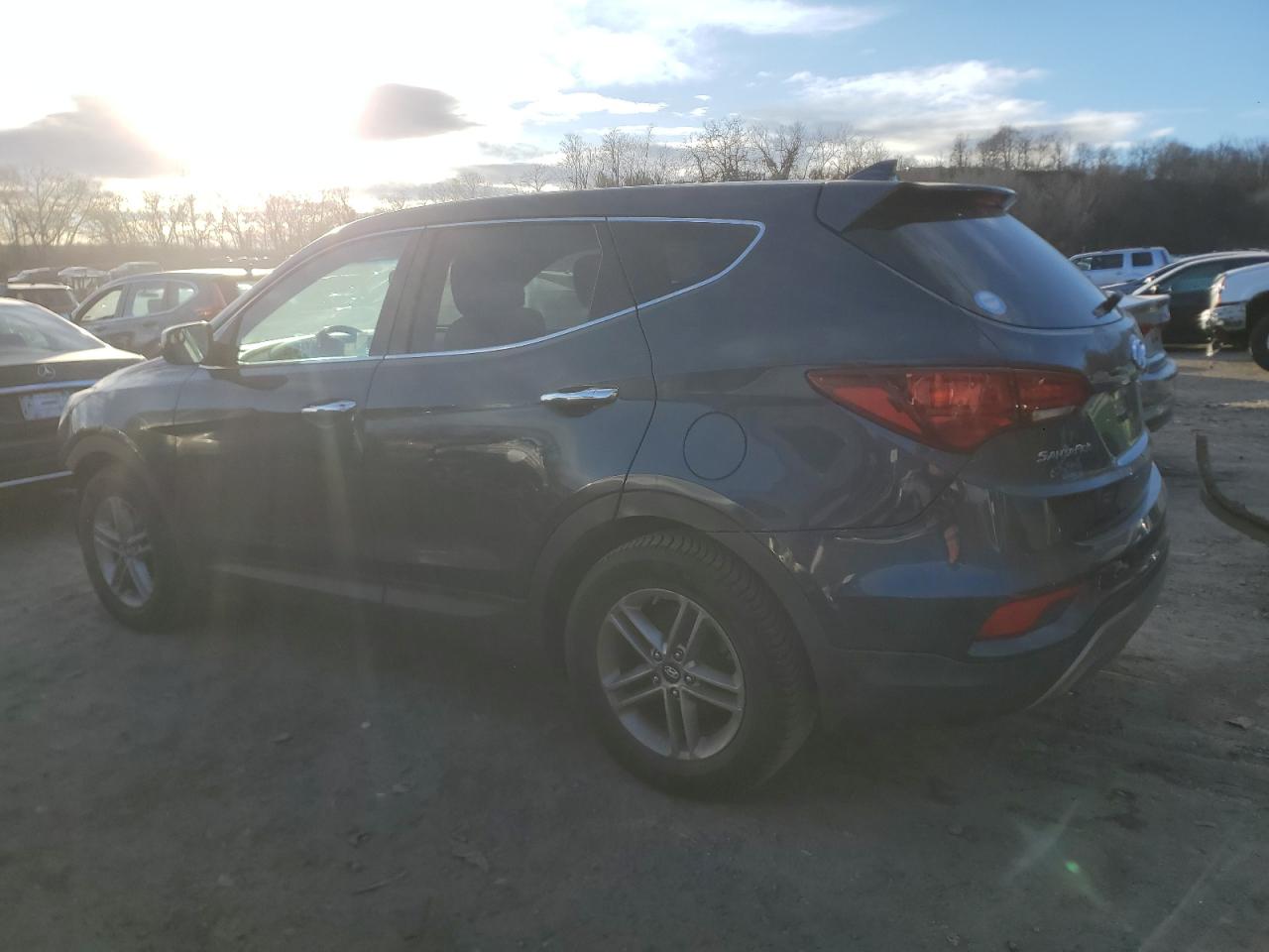 VIN 5XYZT3LBXHG431819 2017 HYUNDAI SANTA FE no.2