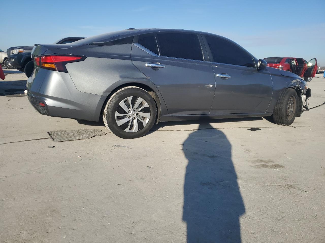 2019 Nissan Altima - Image 3