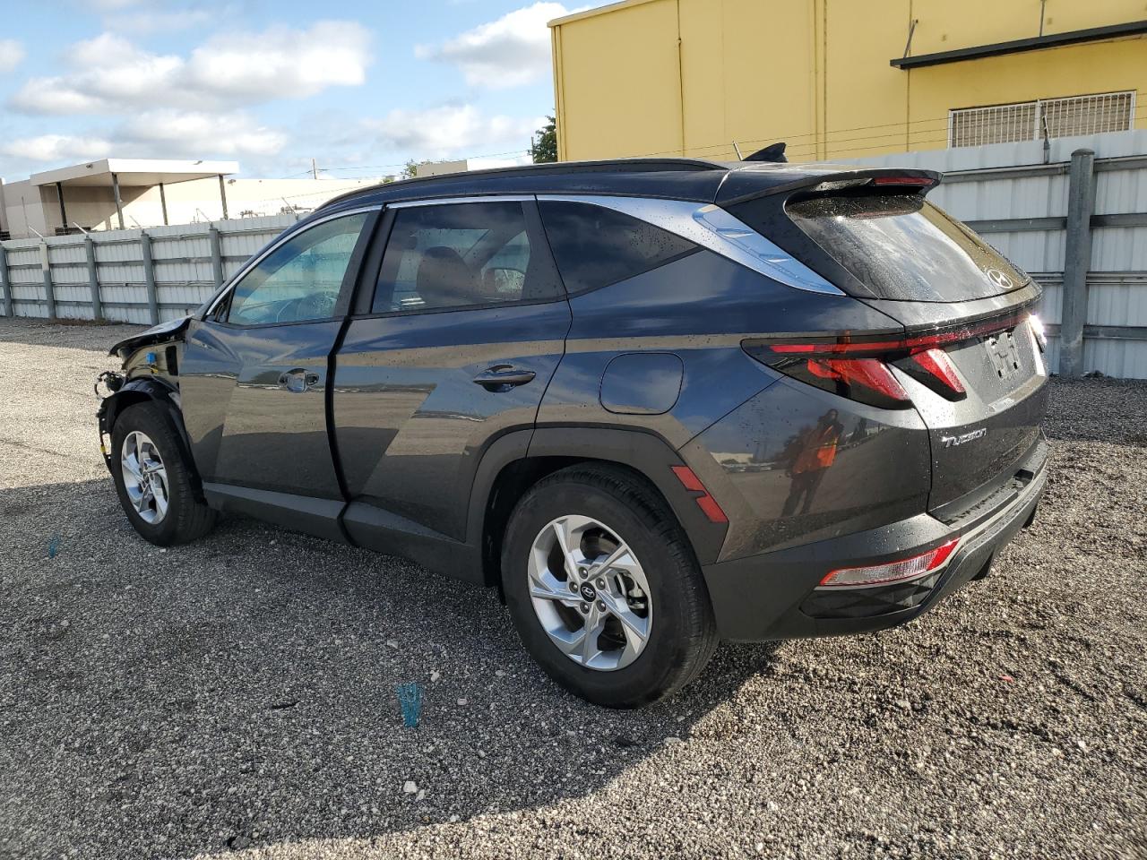 2024 Hyundai Tucson - Image 2